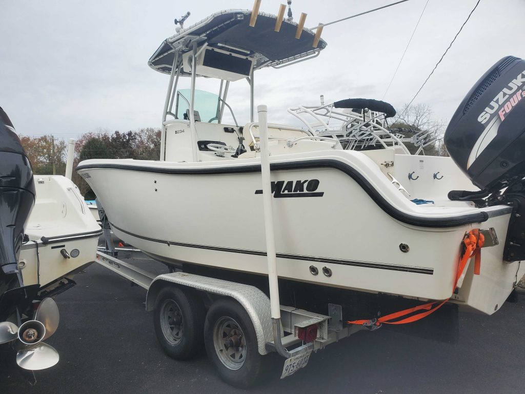 2006 MAKO 234