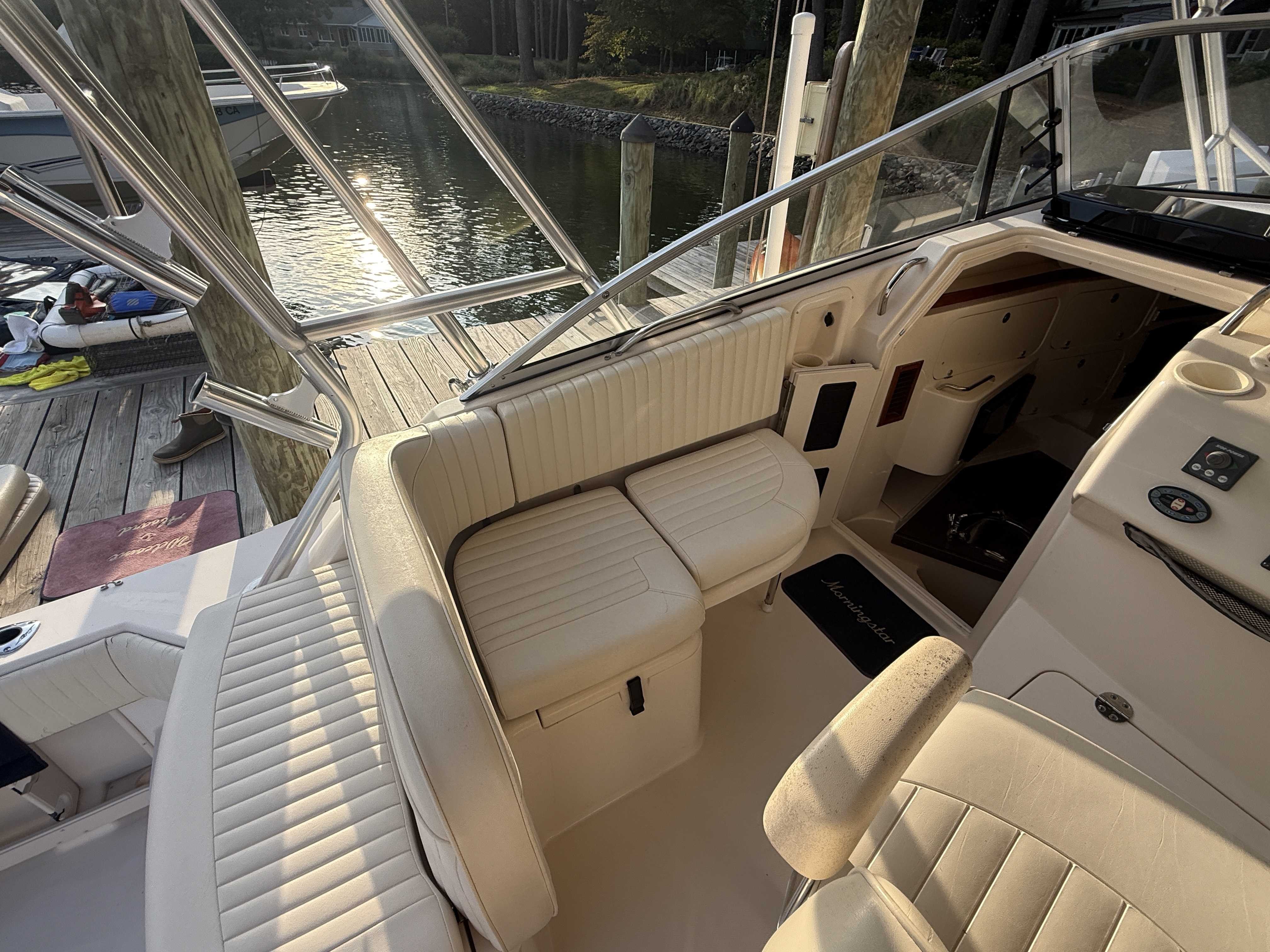 2005 GRADY WHITE 330 EXPRESS